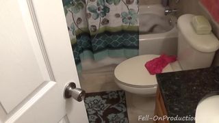 Bathing Mommy Needs Cock -Step Family