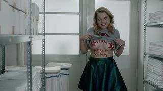 Jella Haase, Paula Beer - four Konige (2015) celeb stellar video