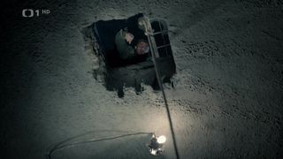 Petra Tenorova naked - Labyrint s01e03 (2015)