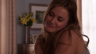 Julianna Guill nude - Girlfriends_Guide_to_Divorce_s01e02 (2014)