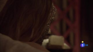 Lina Gorbaneva - Aguila Roja s07e01 (2015) actress naked scenes