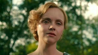 Christina Ricci naked - Z_s01e01 (2015) Bra-Less Brief Episode