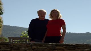 Isabelle Carre, Karin Viard - Vingt et une nuits avec Pattie (2015) actress steaming scene