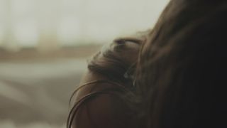 Olivia_Wilde_-_Meadowland__2015_ celeb sans bra episodes