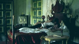 Lola Duenas naked - Stella cadente (2014)