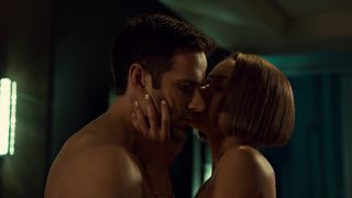 Tatiana Maslany hot - Orphan_Black (2014) s02