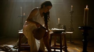 Segolene Point - Les lettres portugaises (2014) celeb steamy episode