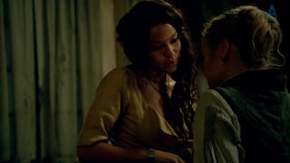 Jessica Parker Kennedy, Lise Slabber naked  - Black_Sails_s01e01 (2014)