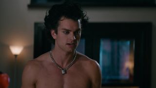 Victoria_Justice_-_Naomi_and_Ely_s_No_Kiss_List (2015)