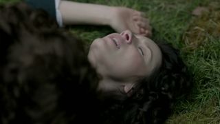 Caitriona Balfe – Outlander s01e08 (2014) celeb nude