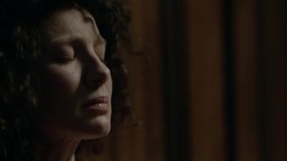 Caitriona Balfe – Outlander s01e08 (2014) celeb nude