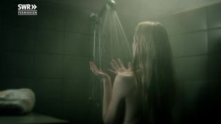 Lisa Maria Potthoff, Mathilde Bundschuh - Morderhus - Der Usedom-Krimi (2014) celebrity nude episode