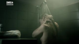 Lisa Maria Potthoff, Mathilde Bundschuh - Morderhus - Der Usedom-Krimi (2014) celebrity nude episode