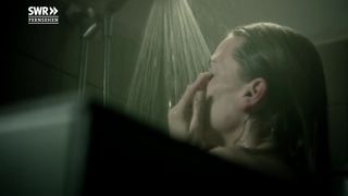 Lisa Maria Potthoff, Mathilde Bundschuh - Morderhus - Der Usedom-Krimi (2014) celebrity nude episode