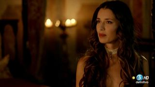 Eszter Tompa, Natasha Yarovenko - Las aventuras del capitan Alatriste (2015) celebs nude scenes