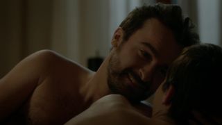 Sara Giraudeau hot - Le Bureau des Legendes s01e09 (2015)