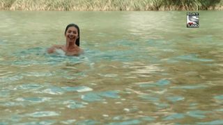 Lavinia Longhi, and other - Station Horizon s01e04 (2015) celebrity nude episode