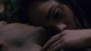 Alice Braga - El Ardor (2014) actress killer