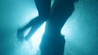 Greta Fernandez hot - Tahiti (2014)