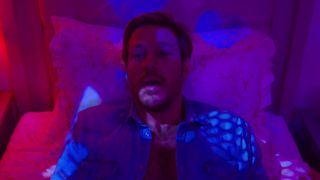 Aimee Carrero hot, Emma Roberts, Kristin Chenoweth, Nicola Peltz sexy - Holidate (2020)