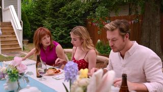 Aimee Carrero hot, Emma Roberts, Kristin Chenoweth, Nicola Peltz sexy - Holidate (2020)