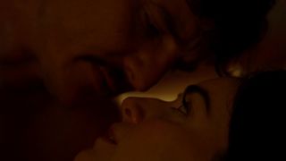 Paulina_Gaitan_-_Narcos_s01e05-08 (2015)