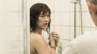 Eva Van de Wijdeven, Maria Kraakman - Schneider vs. Bax (2015) celeb steamy episode