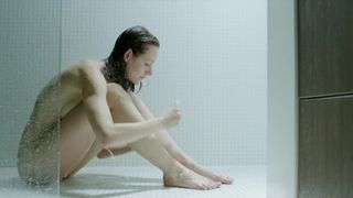 Lavinia Wilson nude, Isabelle Redfern naked - Schossgebete (2014) Nude Celebs