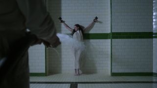 Eva Green naked - Penny Dreadful s01e05 (2014) celebrity scene