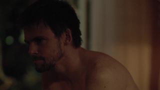 Eliza_Coupe_-_Casual_s01e06 (2015)