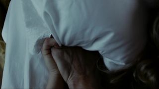 Carolina Crescentini - Max e Helene (2015) actress steamy episode