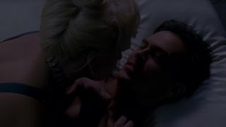 Gal Gaga romp - American_Horror_Story_s05e06 (2015)