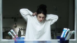 Violetta Schurawlow, Stephani Burkhard - Die Holle - Inferno (2017) Nude fabulous video