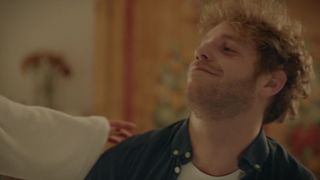 Paola Duniaud - Je suis partagé (2018) Nude vid episode