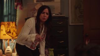 Mikey Madison sexy - Finer Things s04e04 (2020)