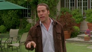 Daryl Hannah naked episode - Keeping Up with the Steins (2006)