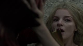 Yvonne_Catterfeld_-_La_belle_et_la_bete (2014)