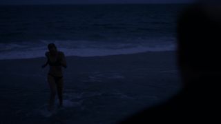 Yvonne Strahovski - Louie s04e02 (2014) celeb stripped to the waist episodes