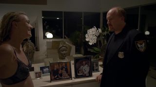 Yvonne Strahovski - Louie s04e02 (2014) celeb stripped to the waist episodes