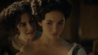 Alexia Giordano, Maddison Jaizani, Valerie Thoumire - Versailles s01e01 (2015) celebs nudity movie scenes
