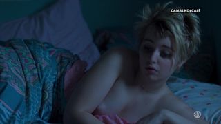 Lou Roy-Lecollinet - Paris and other actresses s01e07 (2017) Fantastic film episodes