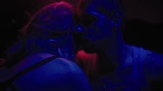 Liz Solari, and other - Estocolmo s01e09-ten (2016) celebrity molten scene