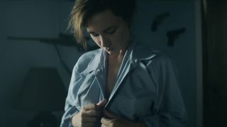 Sara Mohr - Crimson Dust (2014) celeb nude-chested scenes