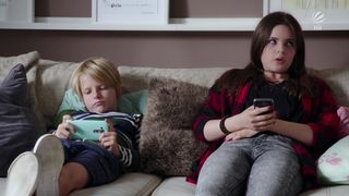 Miranda Leonhardt nackt - Rabenmutter (2016) (Season 1, Episode 1)