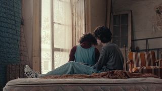 Ximena Romo, Erendira Ibarra - La vida inmoral de la pareja perfect (2016) celeb braless scenes