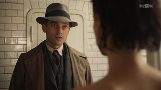 Liv Lisa Fries, Leonie Benesch - Babylon Berlin s02e01 (2017) Censored celebs episodes