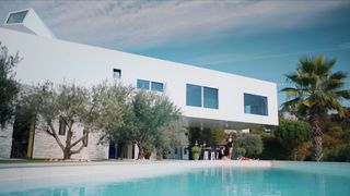 Susan Radder hot, Daphne Wellens sexy, Julia Akkermans nude - Chicks of the Night  s01e05-06 (2019)