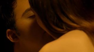 Ines De Tavira, Gloria Toba, Tato Alexander - El Alien y yo (2016) Naked "without bra" episode