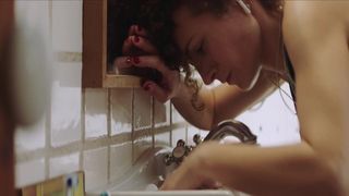 Irene Anula sex - Insuficiente (2017)