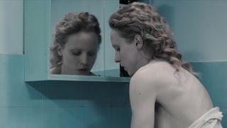 Julia Kijowska nackte - Zjednoczone stany milosci (2016) celebrity nudity scenes